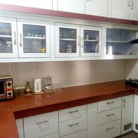 ラクナウ Garden View Residency Bed & Breakfast エクステリア 写真