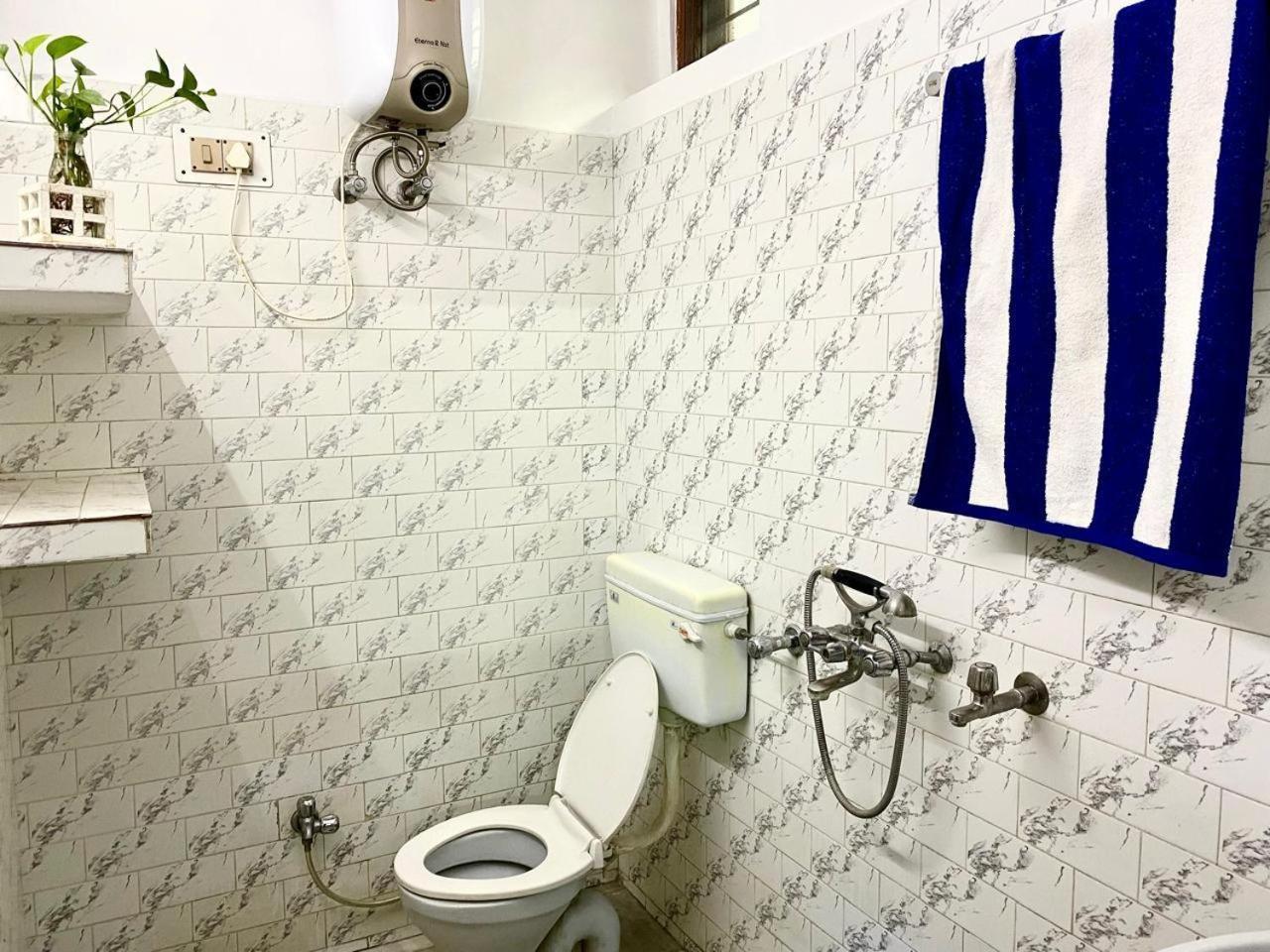 ラクナウ Garden View Residency Bed & Breakfast エクステリア 写真